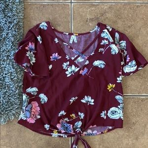 Floral tied up shirt